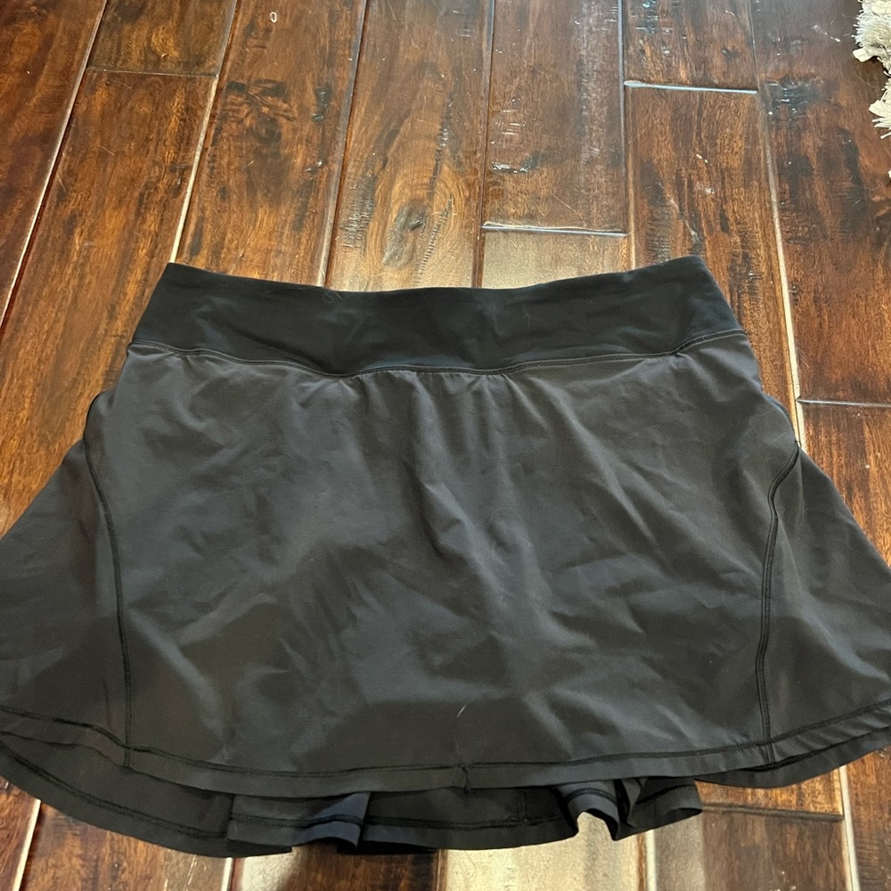 Lululemon black tennis skirt